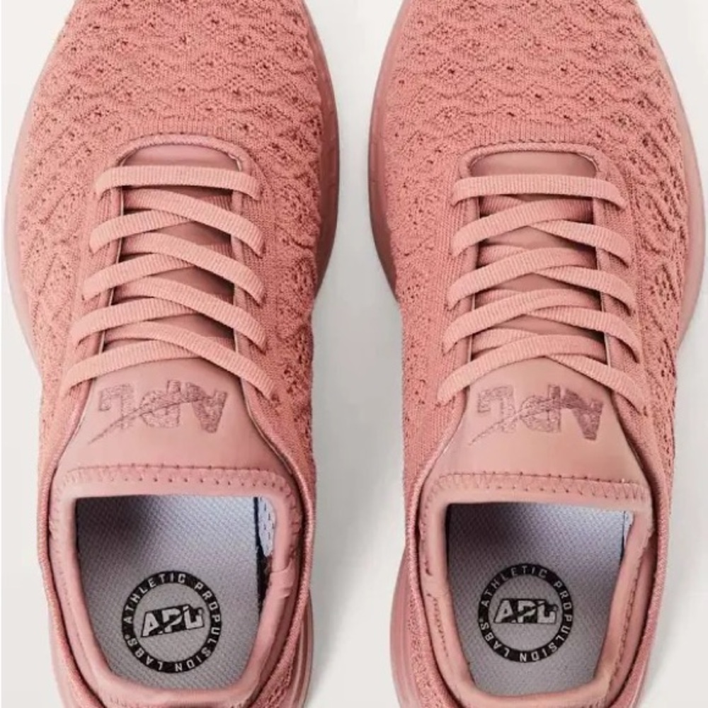 APL x Lululemon Techloom Phantom